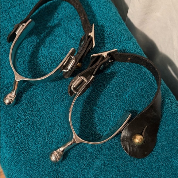 Blunt End Stainless English Spurs With Leather Boot Strap - Picture 1 of 5